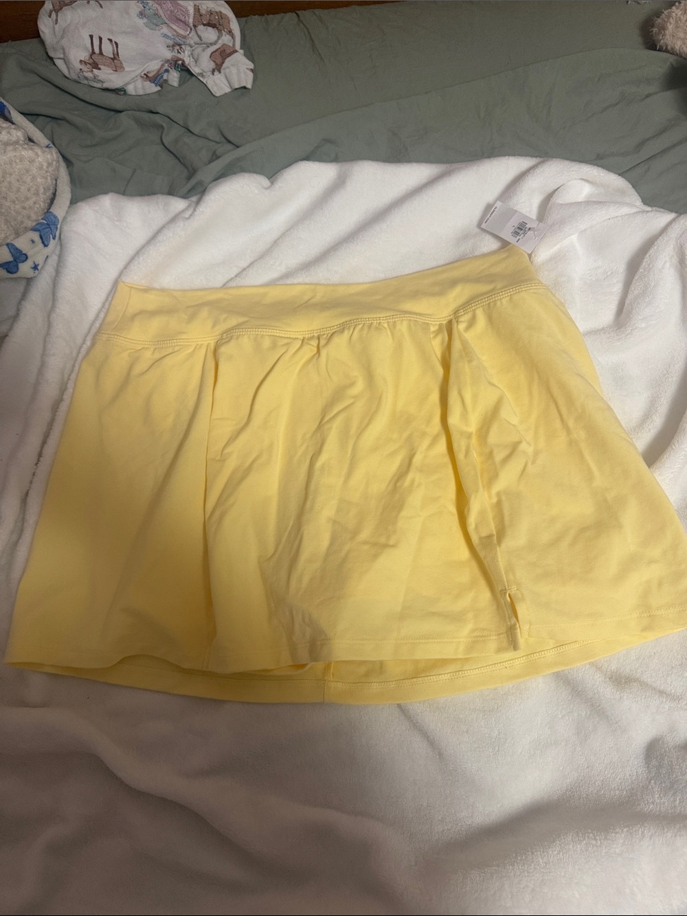 Old Navy Yellow Active Mid-Rise Skort